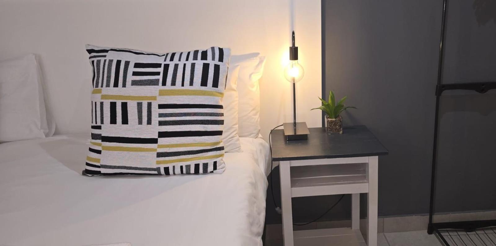 The Lantern Guesthouse Bloemfontein Luaran gambar