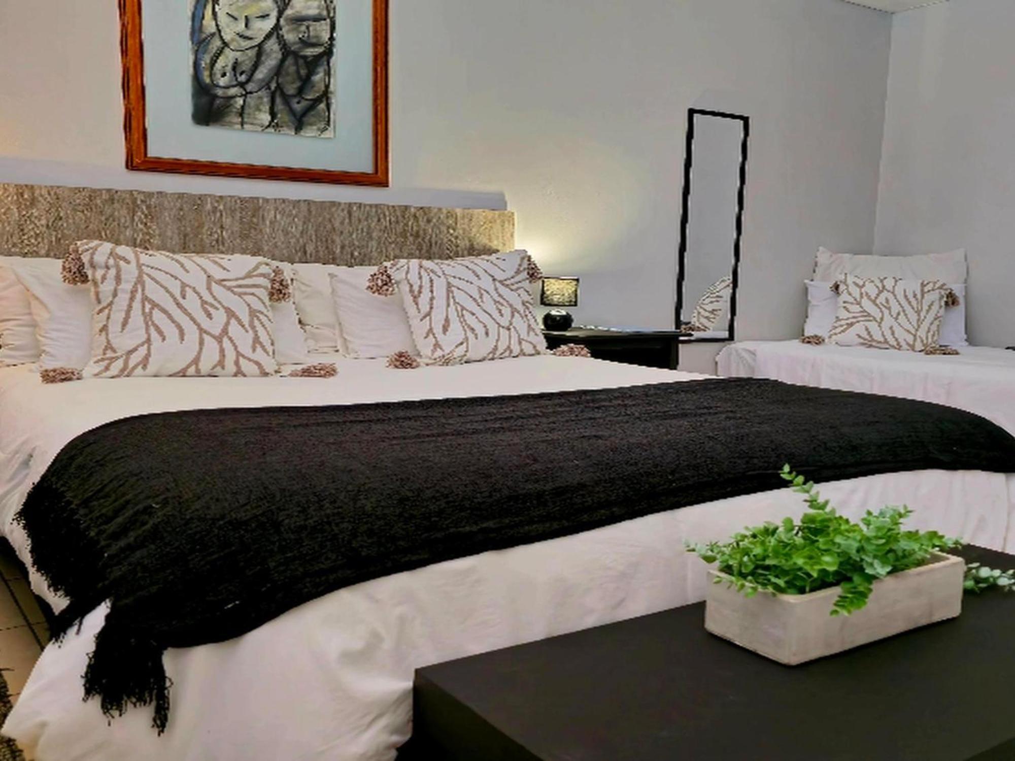 The Lantern Guesthouse Bloemfontein Luaran gambar